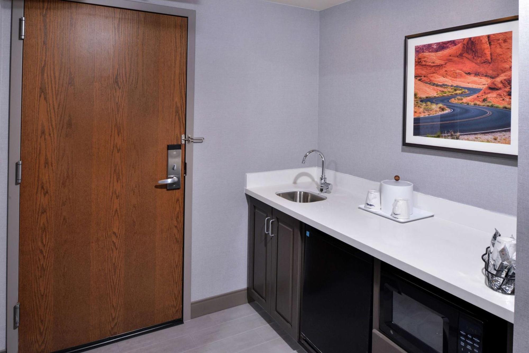Hampton Inn & Suites Carson City Exteriör bild